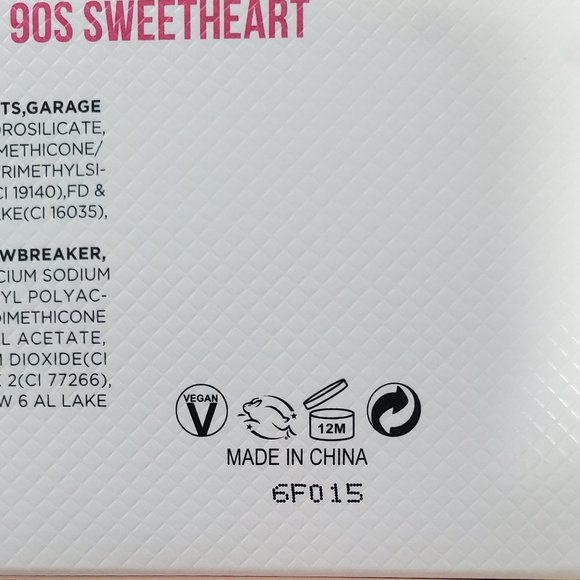 Indie Brand BLEND BUNNY COSMETICS Sugar and Grunge eyeshadow palette - Picture 6 of 8